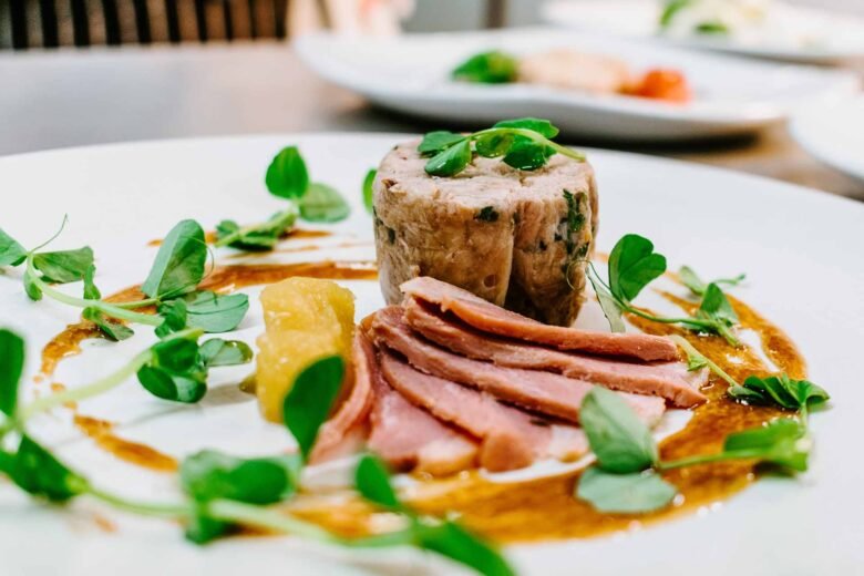 The Restaurant 5 elle cosgrave 7i YGMy Ho unsplash
