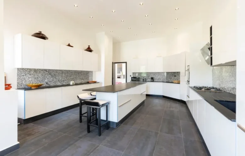 Villas 98 YARA 2 931x594 1