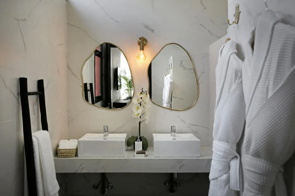 Villa Marrakech Palmeraie : réservez la villa adaptée à votre séjour 3 Piscine privée entourée de palmiers dans une villa de Marrakech