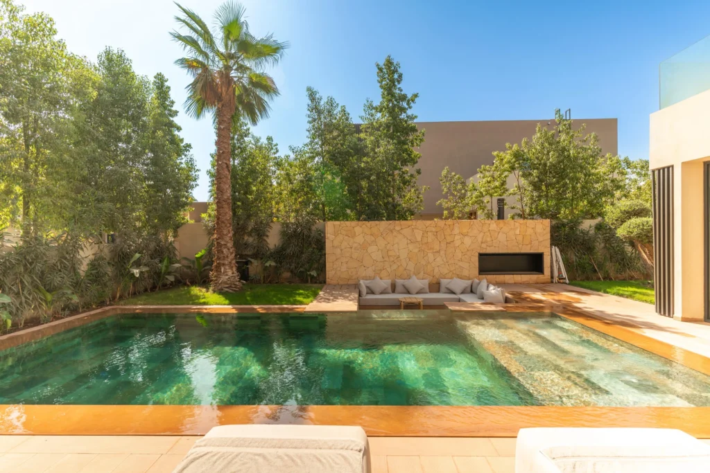 Piscine privée dans une villa luxe Marrakech avec jardin